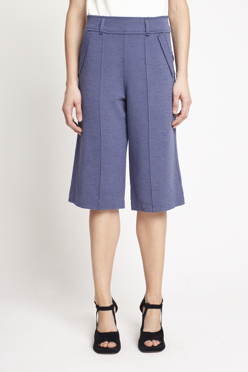 Bermuda Bouclê Com Bolso 