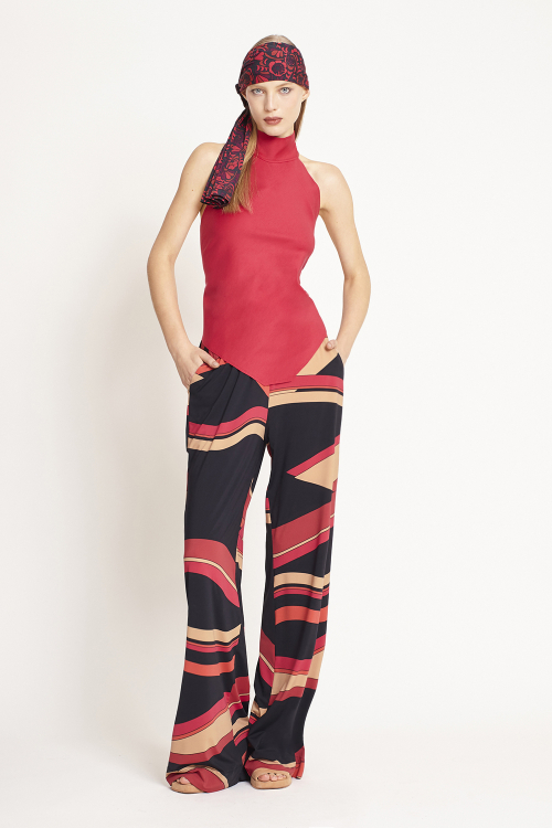 Blusa Malha Dupla Leve Frente Única