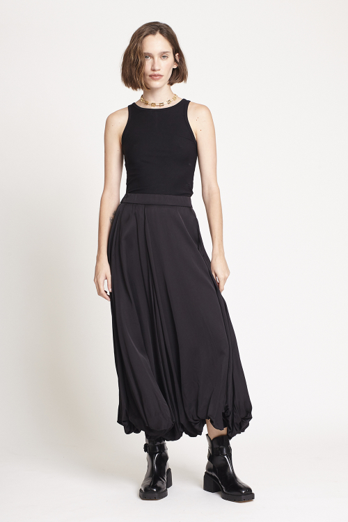 Saia Viscose Acetinada Com Volume