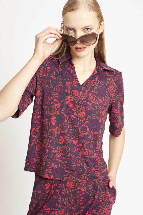Blusa Jersey Festival Quadradinha Com Gola