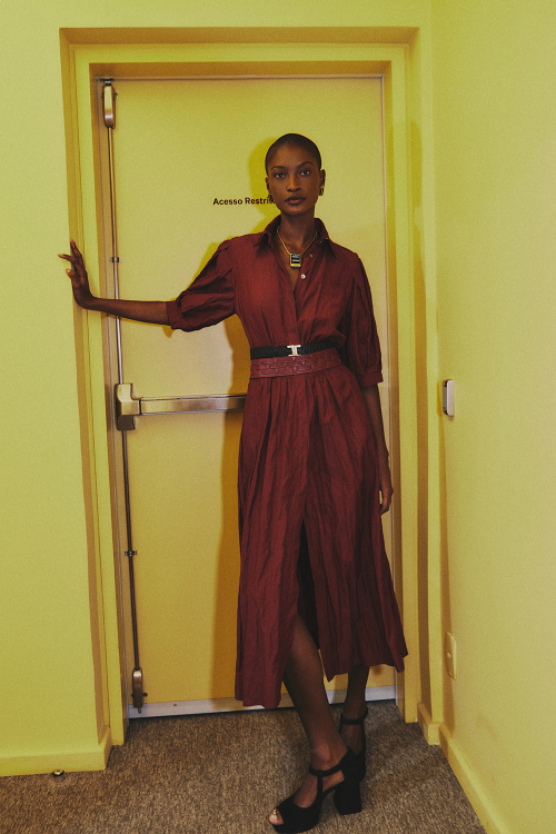 vestido viscose metal 